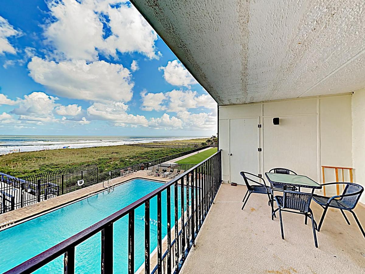 New Listing! Fernandina Beach Oasis With Pool Condo Kültér fotó